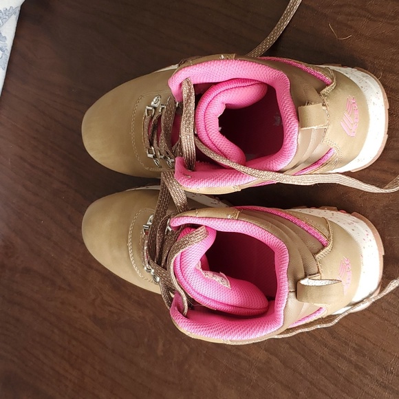 Womens Reebok boots - Picture 4 of 4